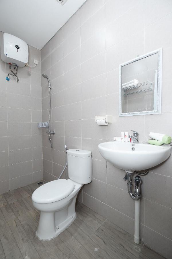 Hotel Oyo 2298 Jebres House Syariah Solo Zewnętrze zdjęcie