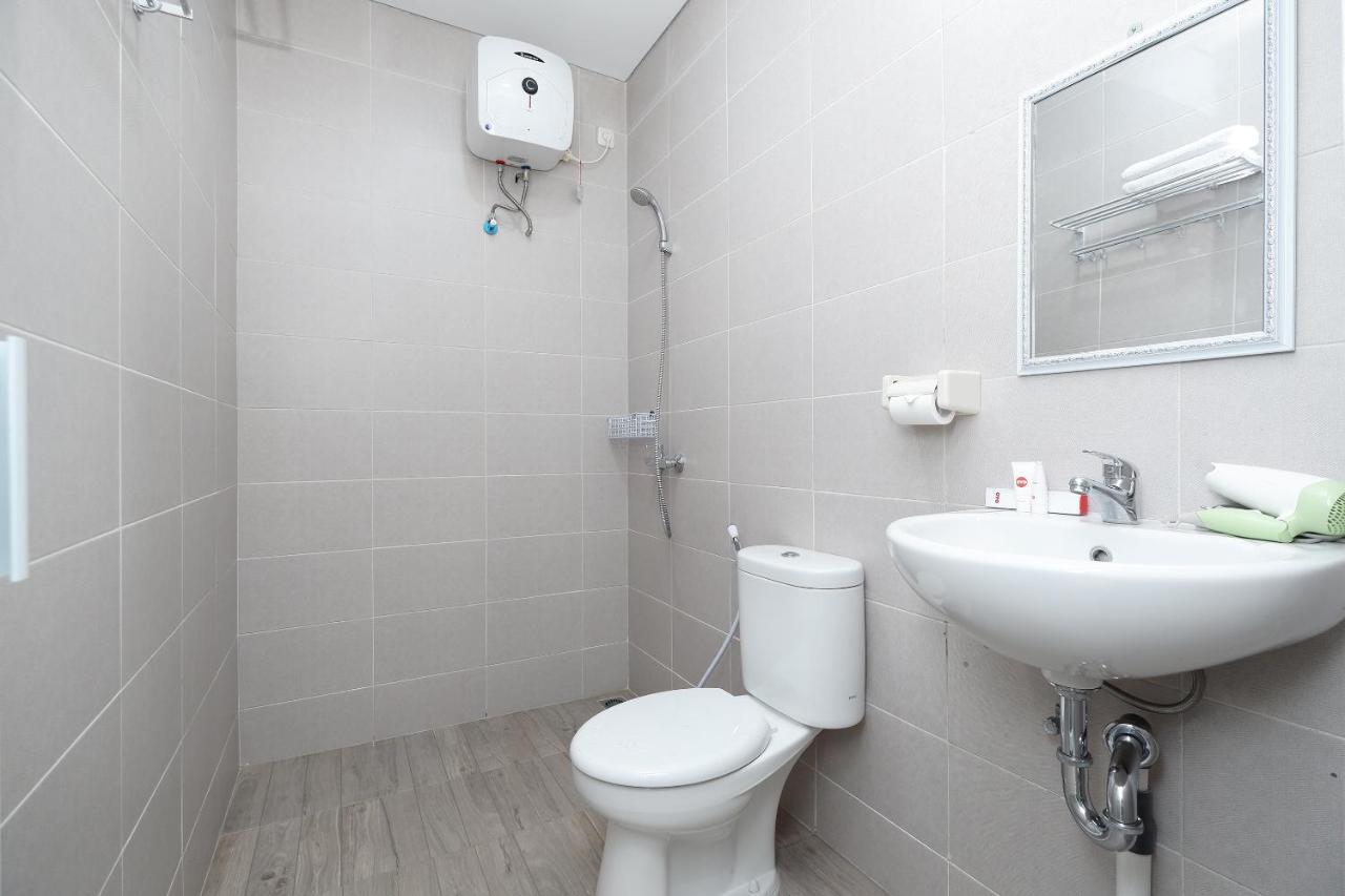 Hotel Oyo 2298 Jebres House Syariah Solo Zewnętrze zdjęcie